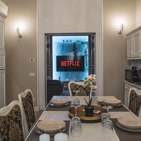 Belvedere Luxury Apartment, View On The Lucca Walls Eksteriør bilde